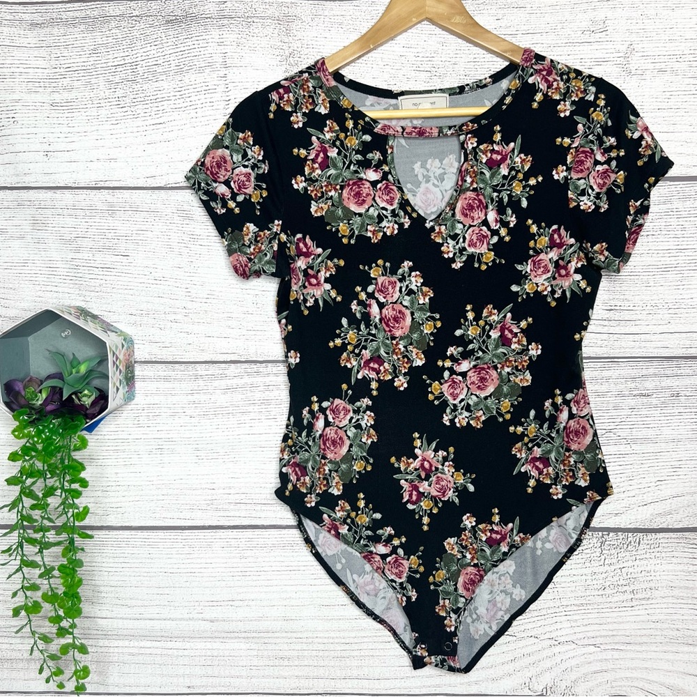 No Comment Black Floral Cut Out Choker Neck Bodysuit Size Large